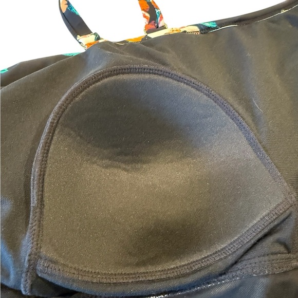 Boutique Black Floral Top One Shoulder Ruffle One Piece Swimsuit Plus 3X NWOT - Picture 16 of 16